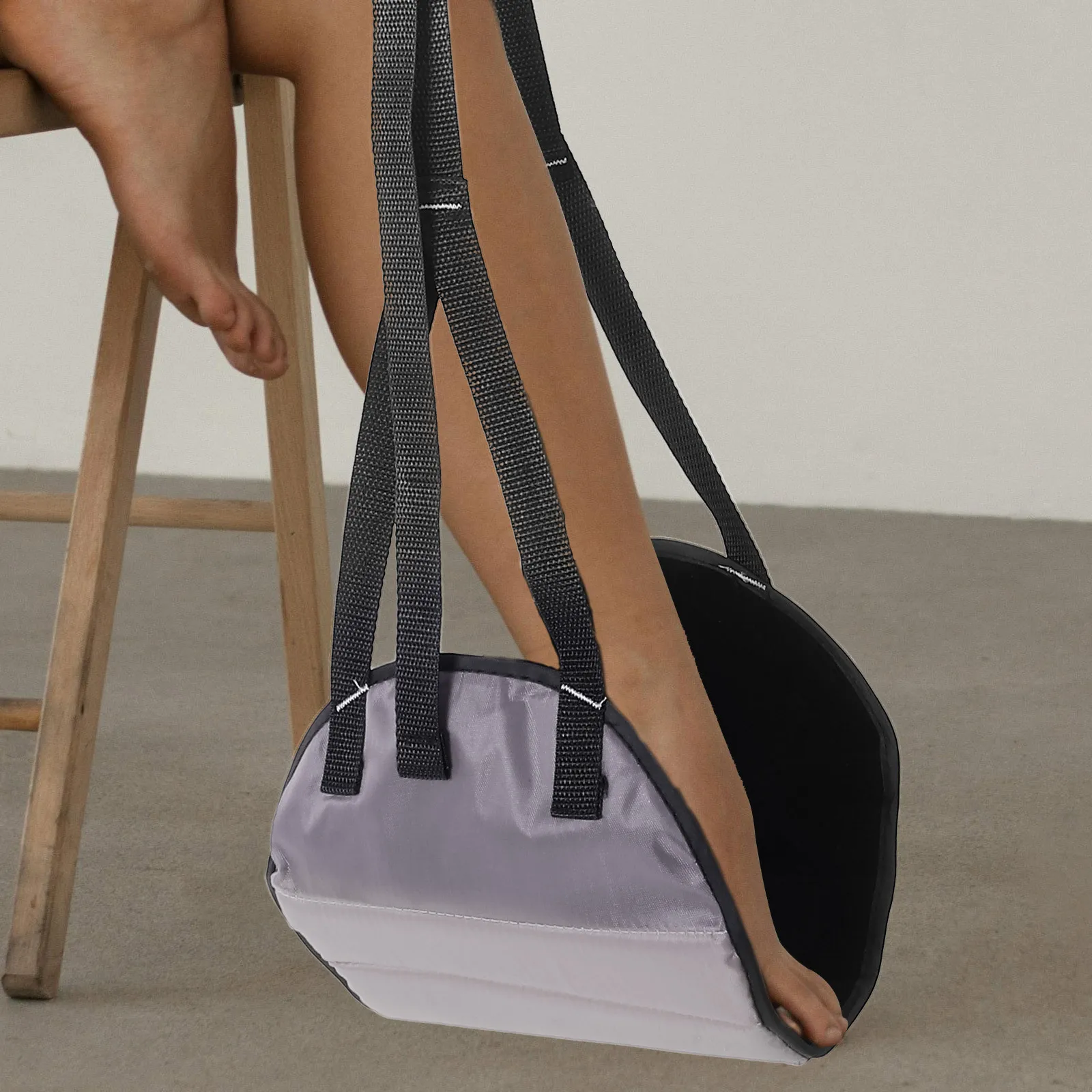 

Comfortable Airplane Foot Hammock Dry Breathable Foot Rest for Long Flights Travel Essentials Airplane Essentials