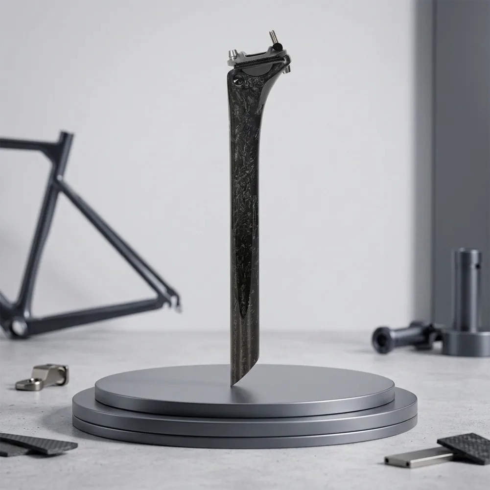 Ultraleichte Carbon-Sattelstütze für Fahrräder, 20 mm, mit versetztem Design, Titanschrauben, glatter Innenrohrstruktur, kompatibel mit Carbon-Schienen. – Detail 2