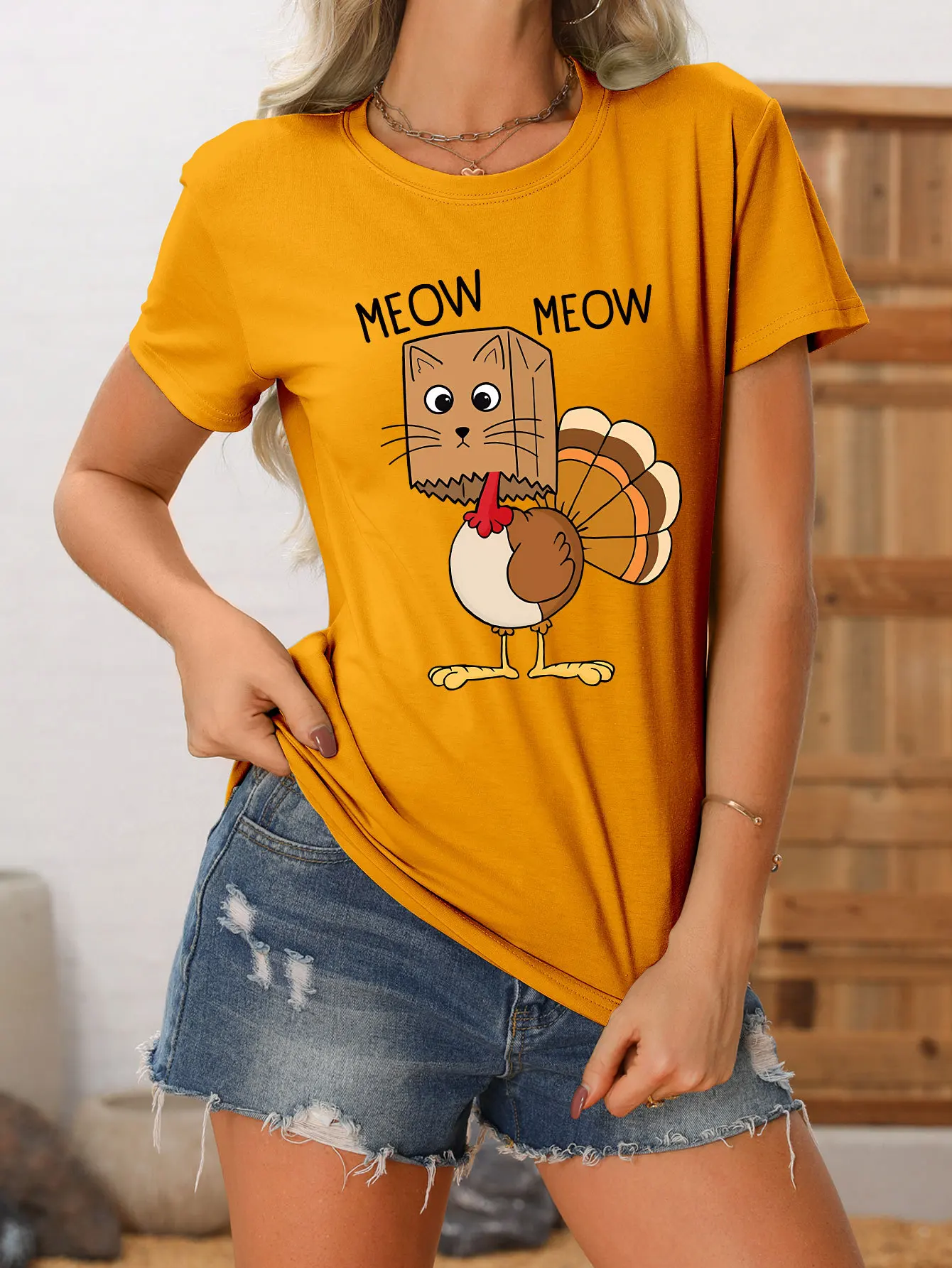 Summer round neck meow meow cat bag chicken print T-shirt new women\'s casual short-sleeved top with loose fashion pullover