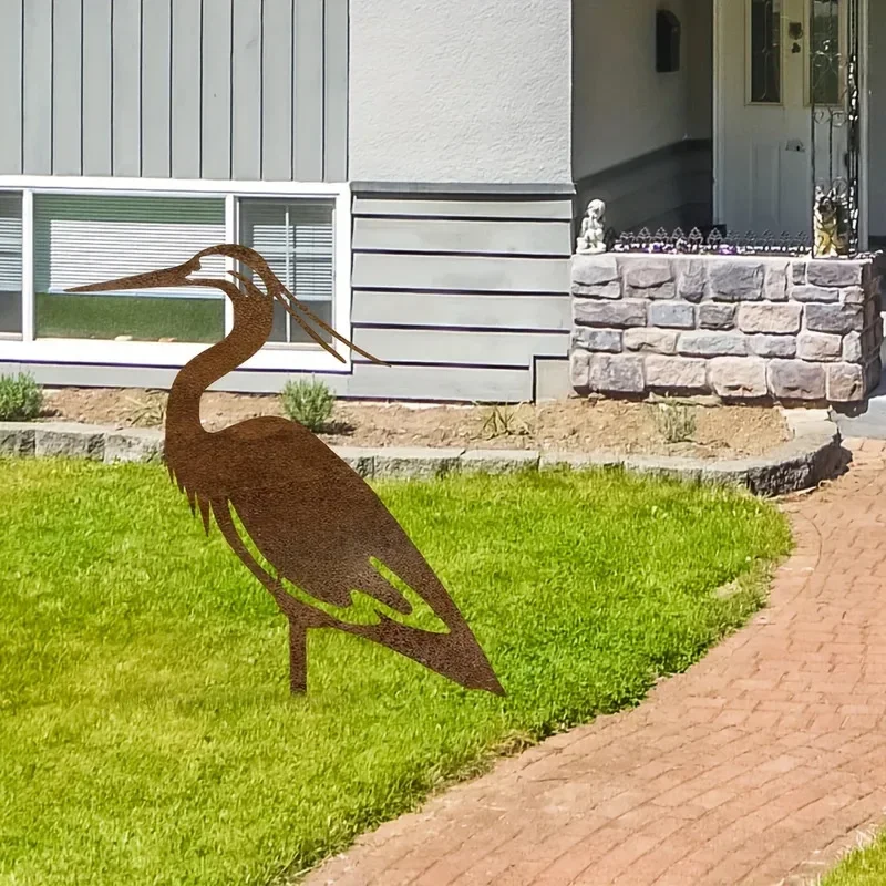 Rusty Metal Crane Garden Statue – Modern Freestanding Heron Sculpture, Weather-Resistant Outdoor Yard Art for Lawn Decoration