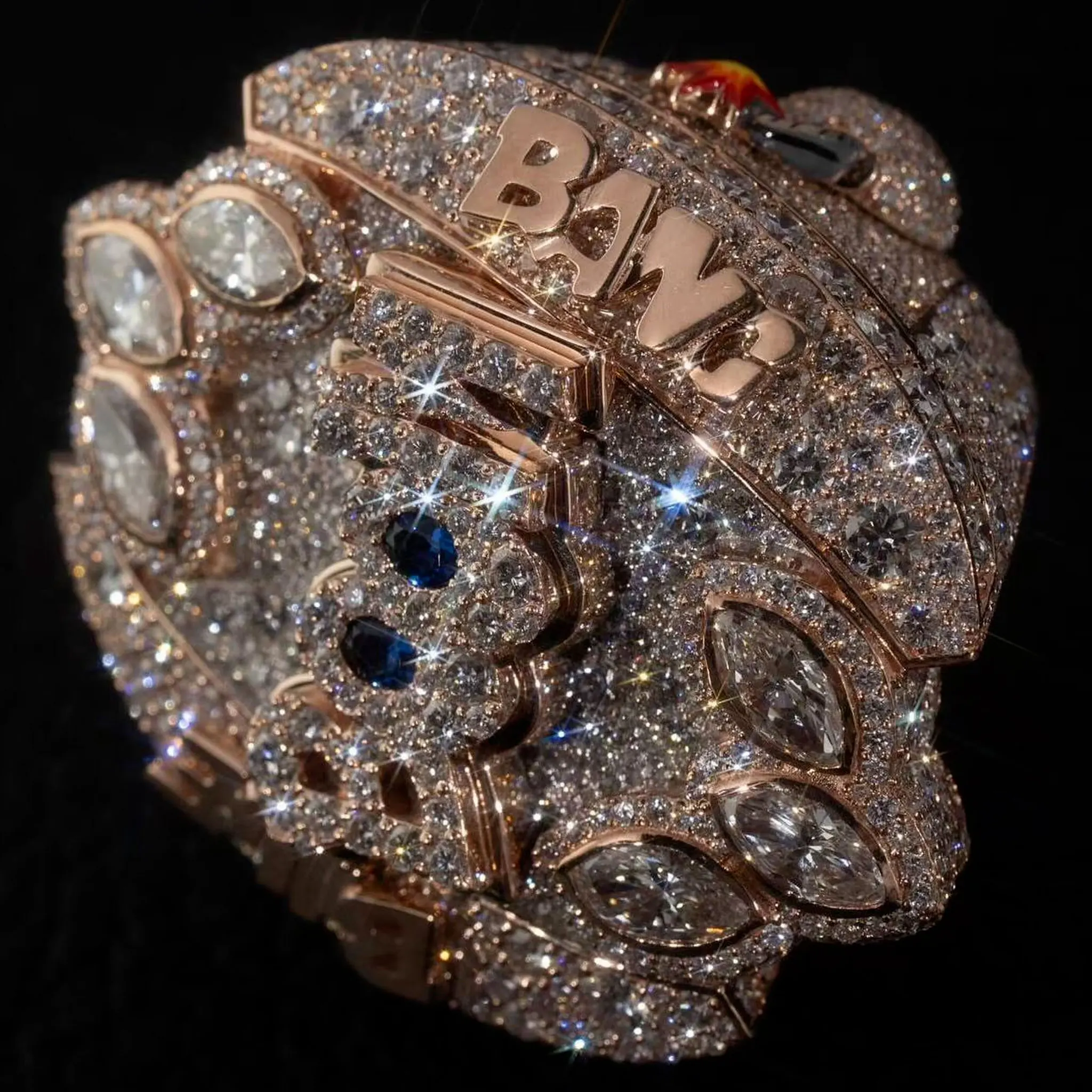 Iced Out 3D Elliptical Shield Hip Hop Ring Rose Gold Plated Full Micro Paved CZ Various Alien Diamonds, Hip Hop Cartoon Bear Ring With Blue Eyes, Luxury Bling Rapper Statement Ring for Men Streetwear Jewelry