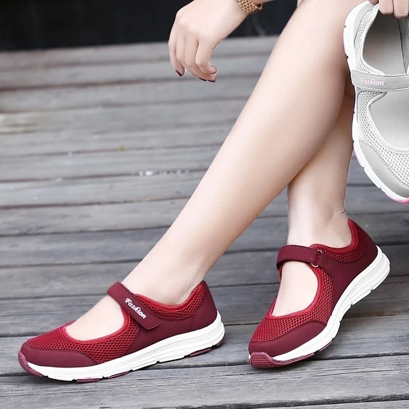 Women Summer 2023 Sneakers Casual Shoes Female Mesh Breathable Flats White Nurse Shoes Tenis Feminino Nursing Shoes for Women