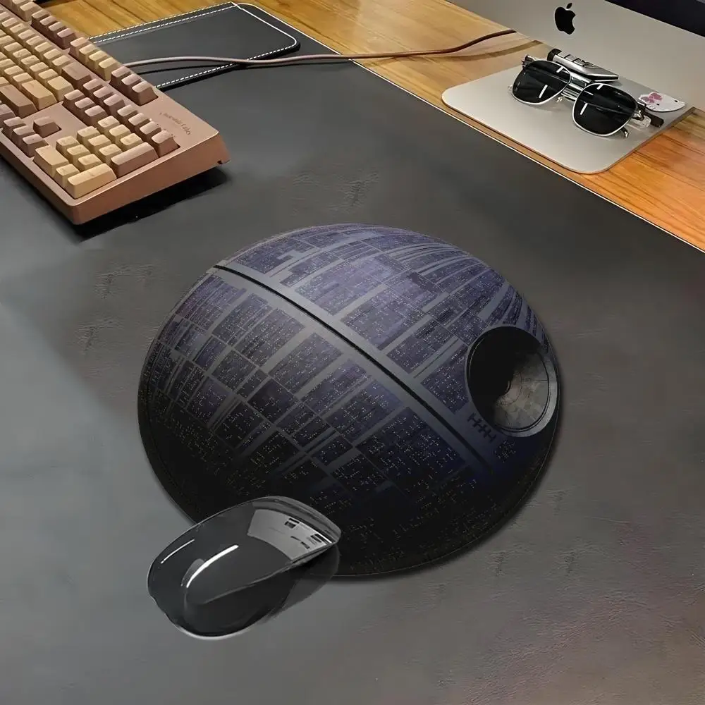 HYBXAXC Sci-Fi Space Station Print Round Mouse Pad, Non-Slip Desk Mat, Durable Rubber Base for Gaming & Office Use