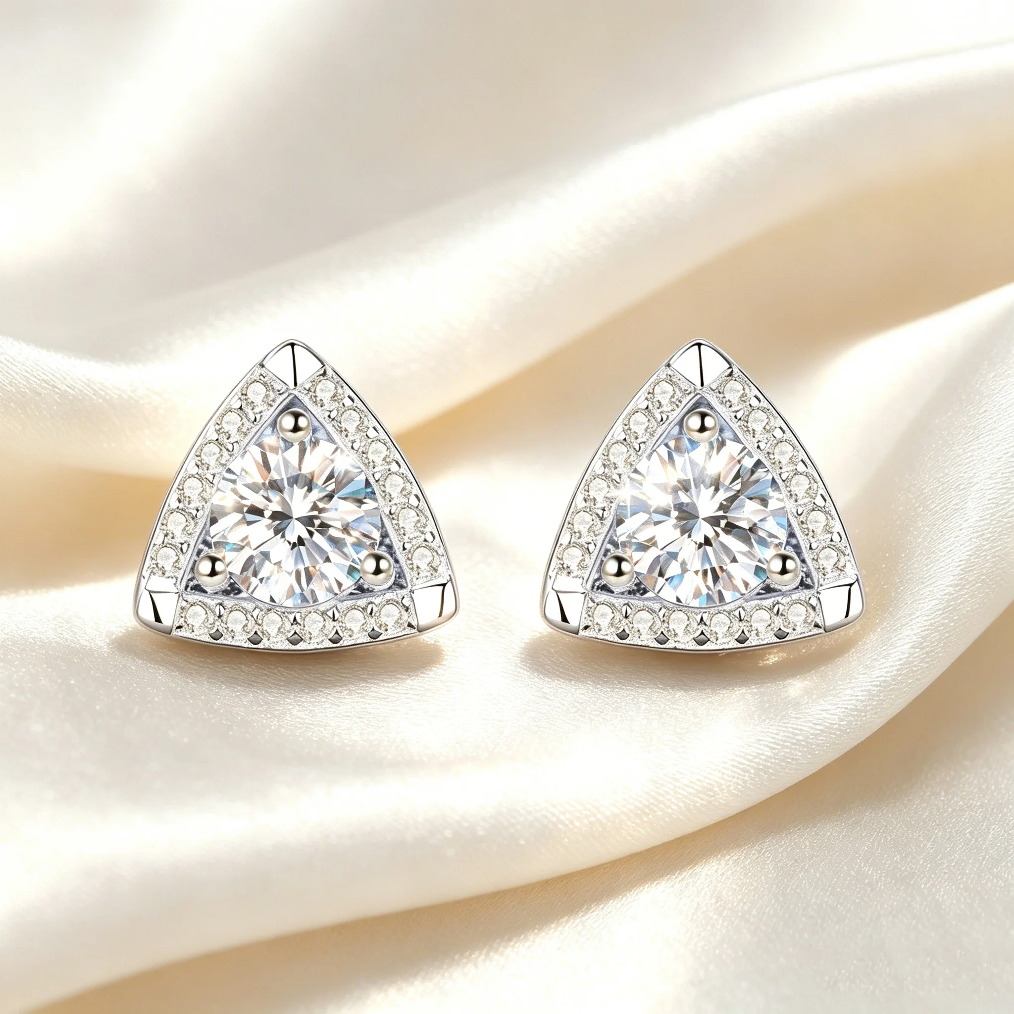 S925 Silver Triangular Moissanite Stud Earrings for Women's Light Luxury Flash Earrings Versatile for Daily Commuting Jewelry
