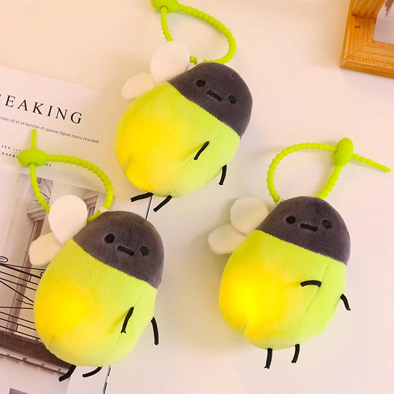 

[JT]1Pc Luminous Firefly Plush Keychain Cute Cartoon Glowing Doll Pendant for Bag Backpack Girls Heart Home Decor Birthday Gifts