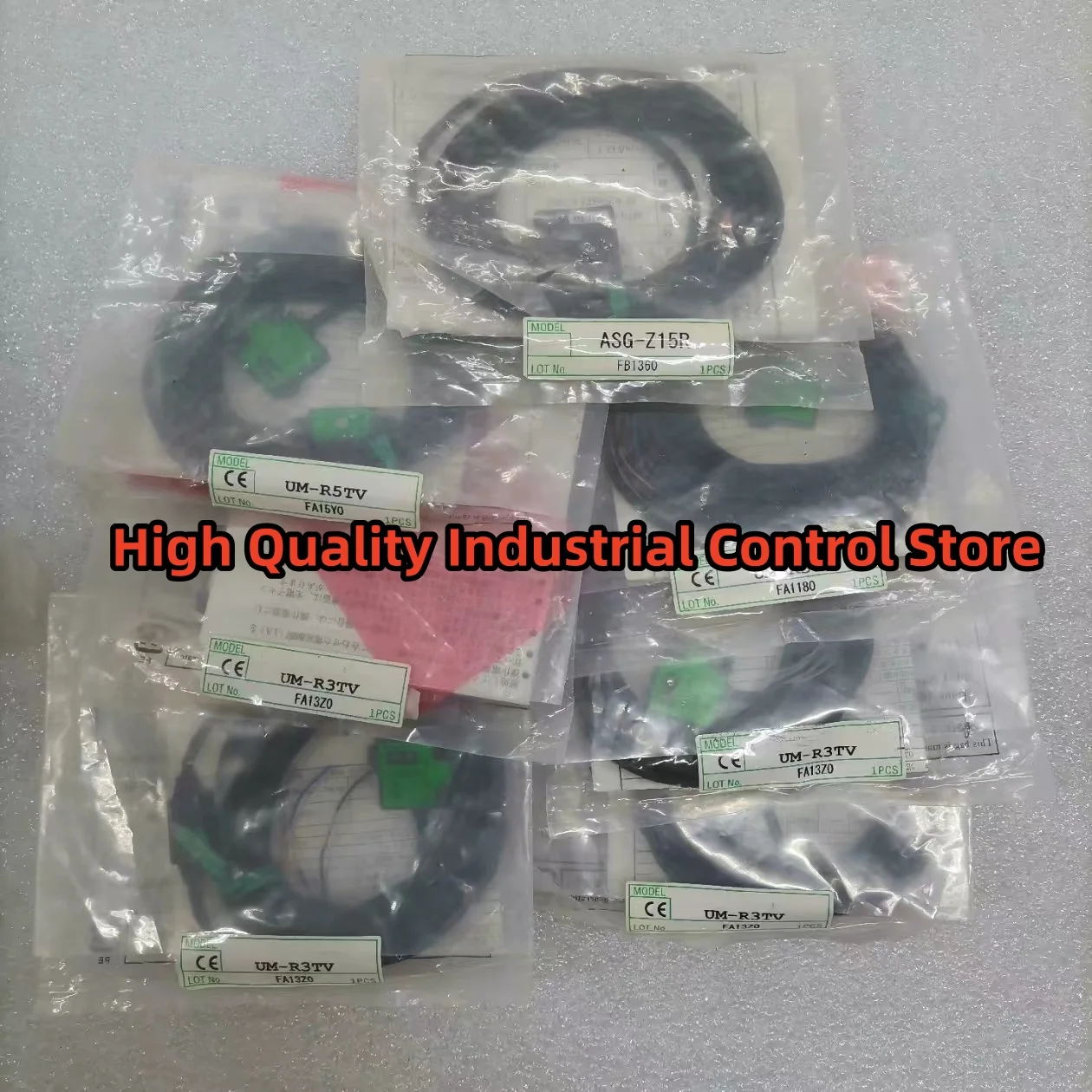 新品オリジナルUM-R3TV