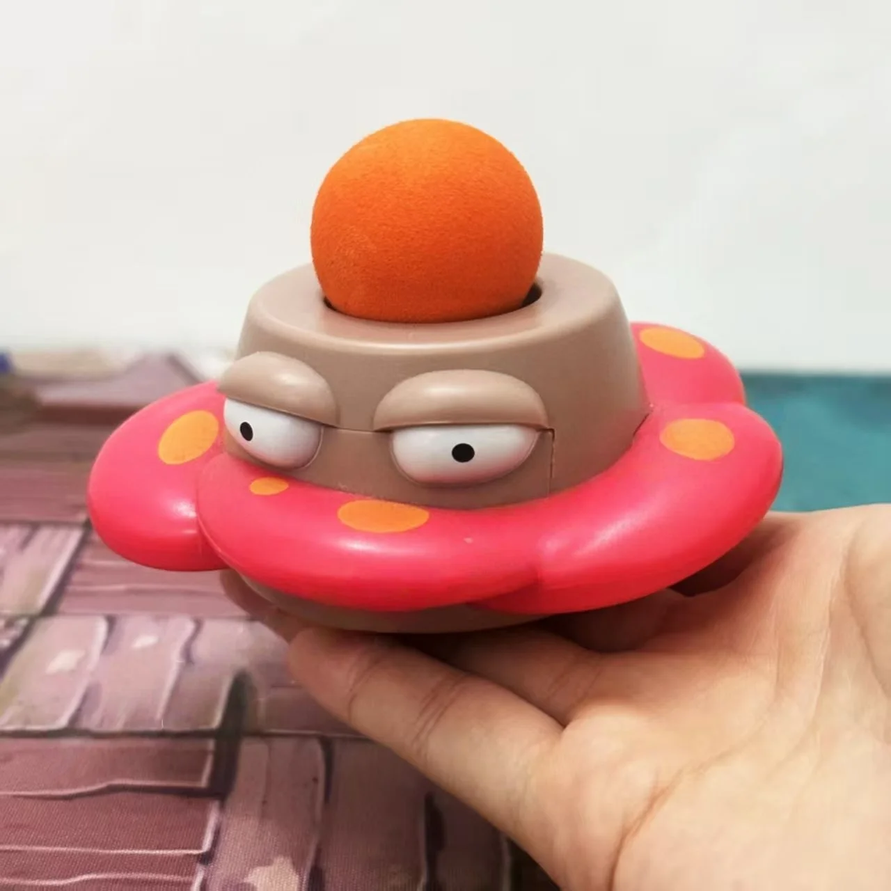 

New type of King's Flower plant fights against zombies. Shooting game. Role-playing model. Children's toy. Gift for children.