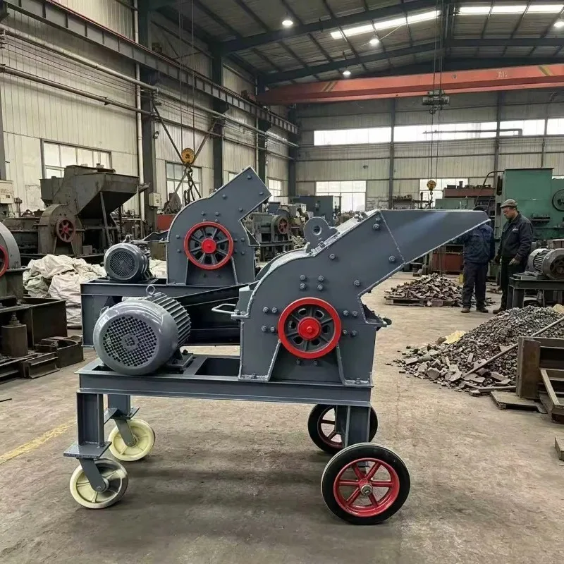 Customized Best-selling Mobile Hammer Crusher Is Used As A Rock Crushing Equipment In Mining Engineering.