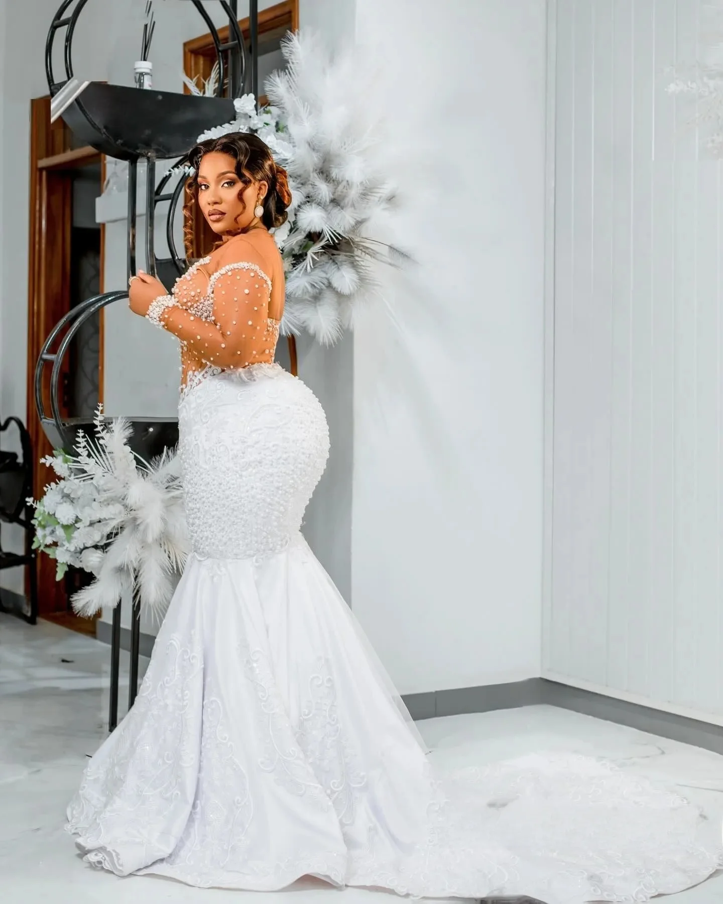 

Свадебное платье больших размеров по индивидуальному заказу для невесты, свадебные платья русалки, свадебные платья, иллюзия, прозрачное кружево с длинными рукавами и бисером