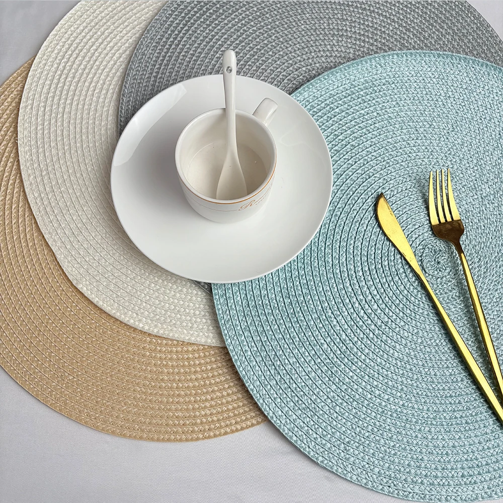 

set of 6 European Style Round Woven Mats & Pads Heat-Resistant and Non-Slip Place Mats for Dining Table Ideal for Outdoor Picnic