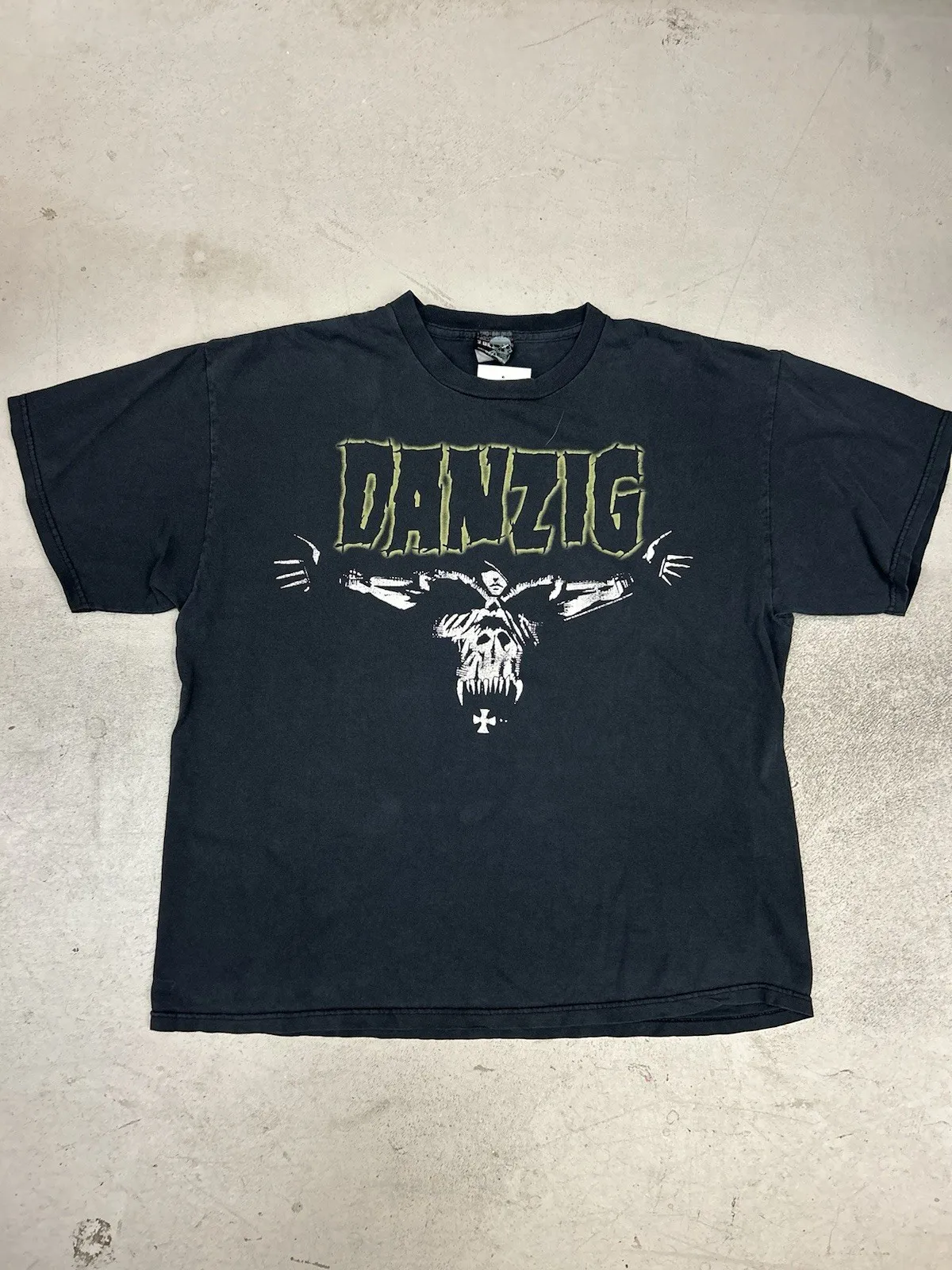 Vintage 2007 Danzig T-Shirt Crucifixion Skull Logo Giant Tag Mens XL Metal Rock