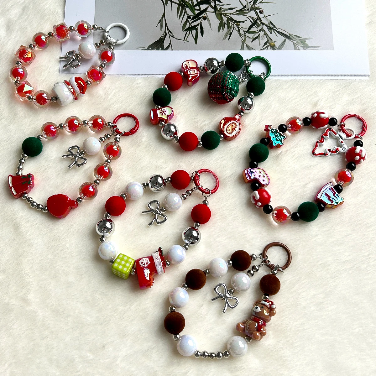 

Christmas Theme Mobile Phone Chain Holiday Gift Festive Accessory for Smartphones And Cellphones