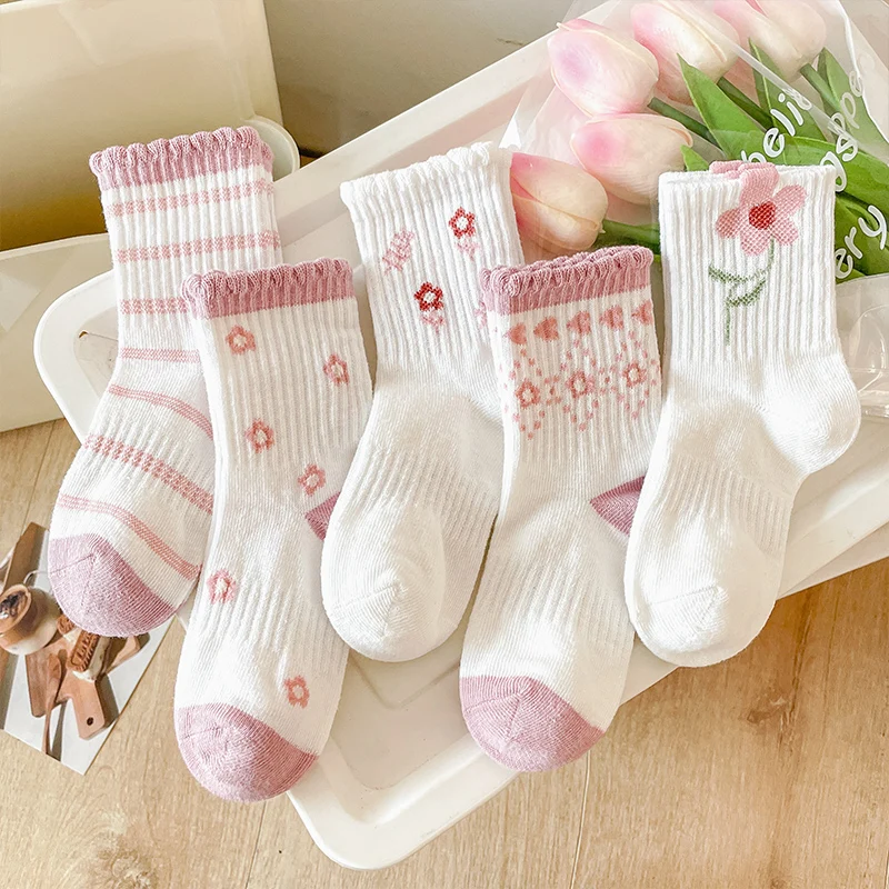 

Five pairs of girls' spring and autumn short socks, cute and sweet, versatile pink floral Korean style