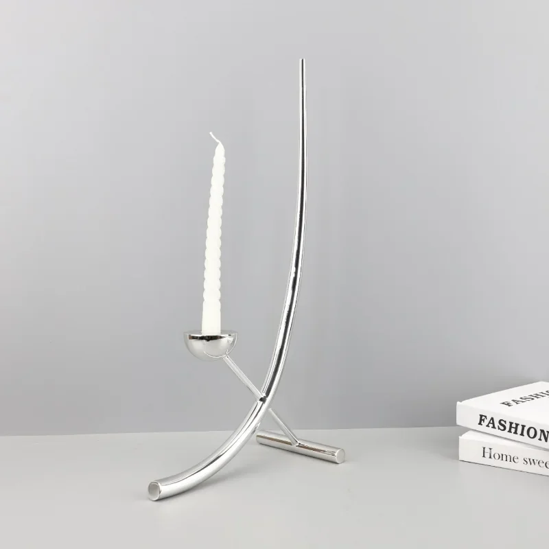 Modern simple metal semicircular curved candlestick ornament hotel western restaurant dining room living room home decoration