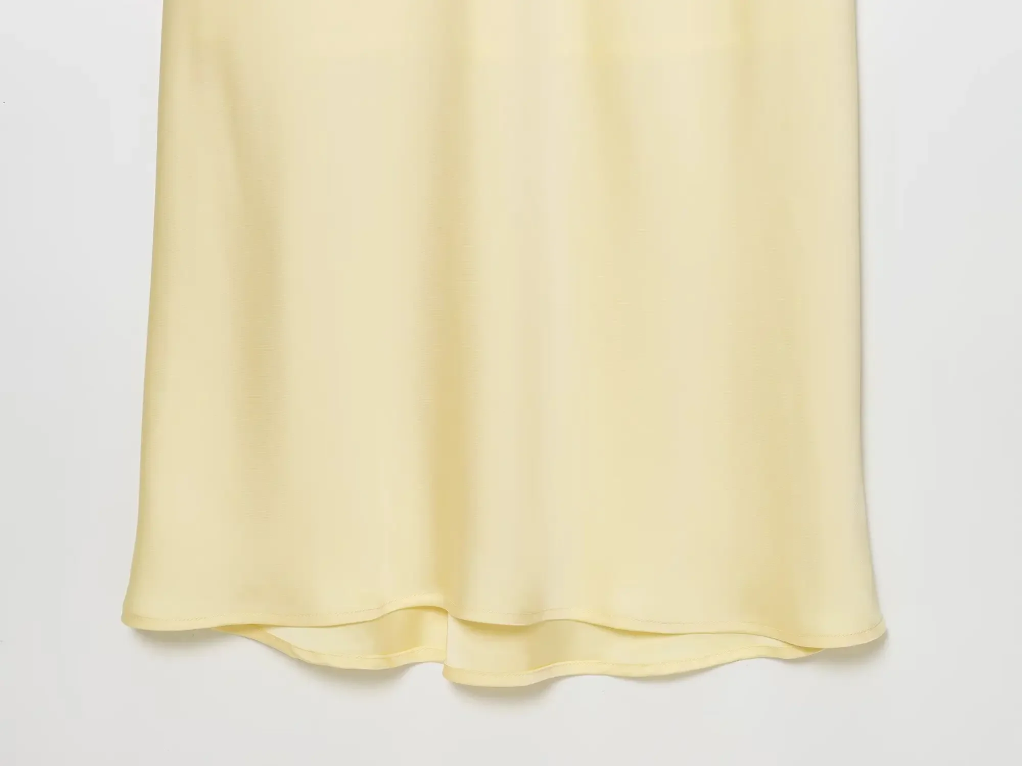 صيف جديد الملابس النسائية عارضة أزياء بسيطة مريحة الساتان الملمس الرسن الرقبة ميدي اللباس #6