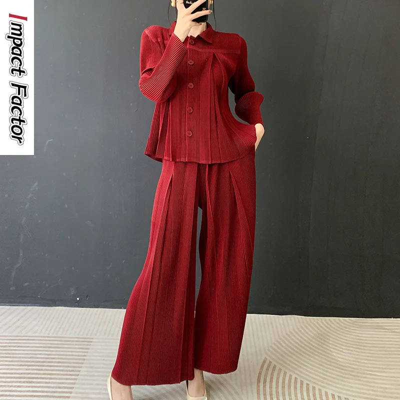 

2025 Winter New Pleated Suit Long-sleeved Cardigan + Casual Straight Pants Two-piece Suit for Women To Look Thin and Foreign