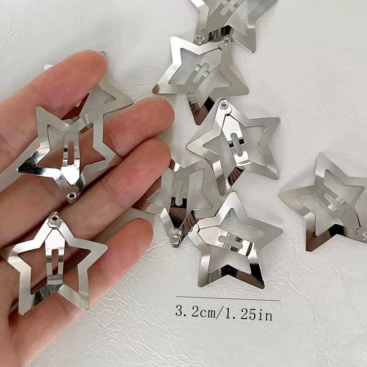 36Pcs Hollow Star Hair Clips, Gold & Silver Metal Barrettes, Cute Y2K Hair Accessories for Women, Perfect for Daily & Parties