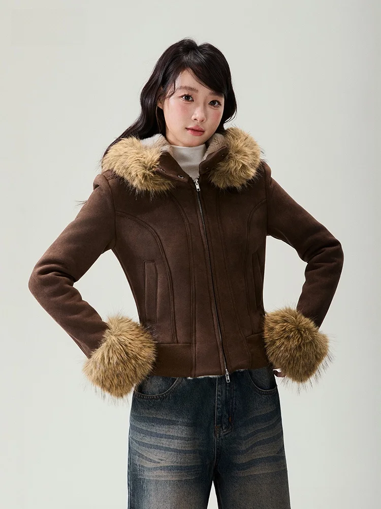 Jaqueta Feminina Marrom de Camurça Forrada com Gola de Pele, Estilo Retrô Americano, Casaco Curto Branco para Outono/Inverno
