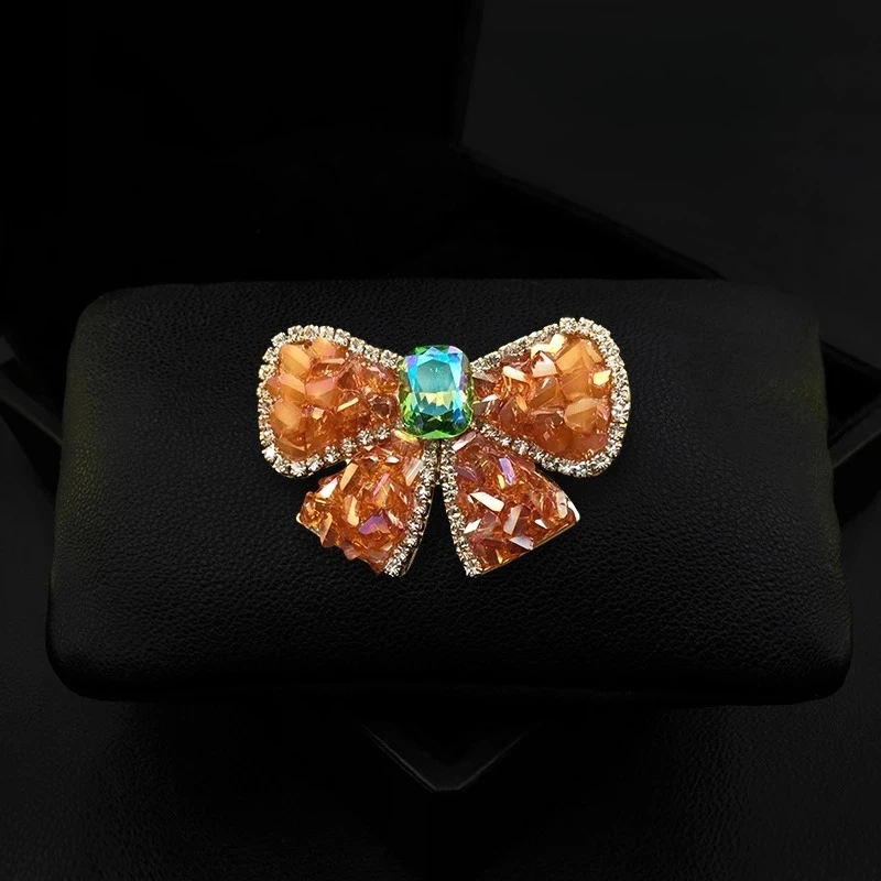 

1868 Crystal Butterfly Brooch Women Exquisite High-End Handmade Insect Corsage Cute Sweet Bowknot Pin Clothes Accessory Jewelry