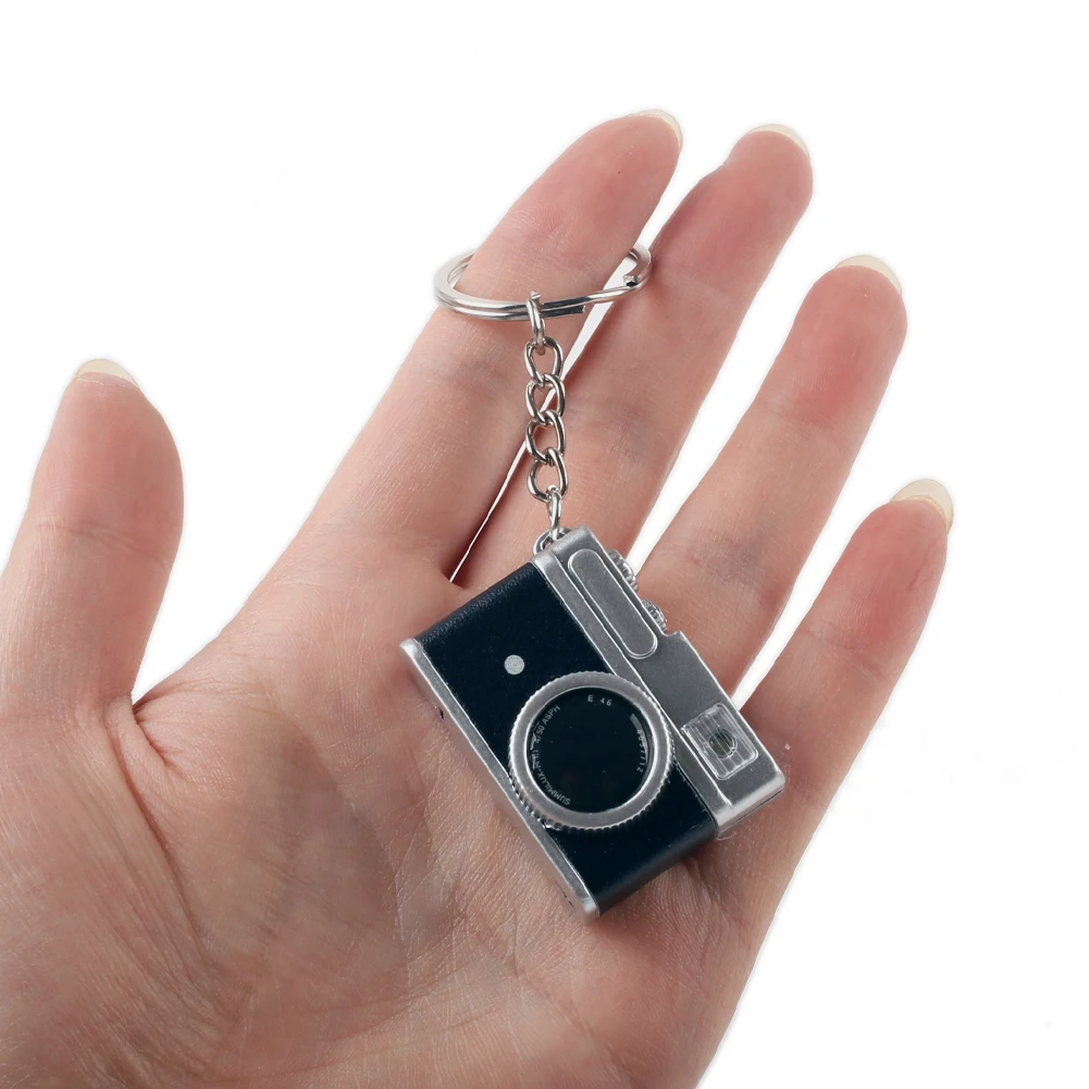 1pc Retro Camera Pendant Keychain with Sound and Light Charm Keyring for Men Bag Key Chain Holiday Gifts Children\'s Cartoon Toys