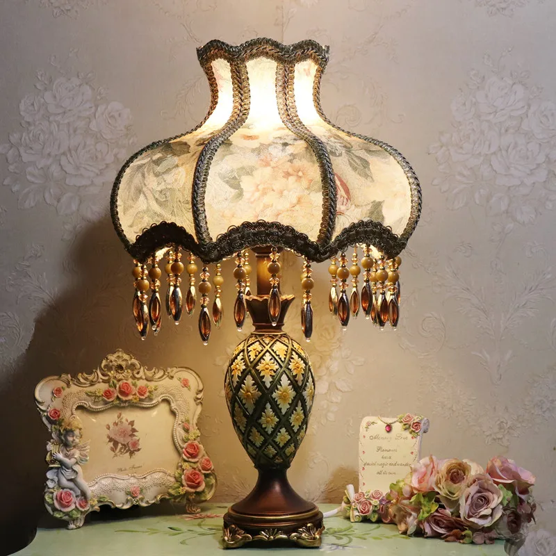 American Country European Court Retro Pastoral Style Lace Table Bedside Room Table Lamp