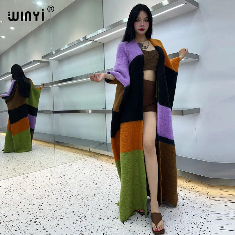 

WINYI Winter Women fashion print Luxury Fur Neutral coat Loose Thick comfortable Warm Female coat over poncho long down jacket