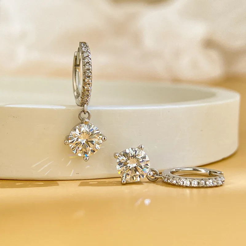 

D-color S925 sterling silver moissanite women's earrings, a light luxury and high-end fashion jewelry with GRA certificate