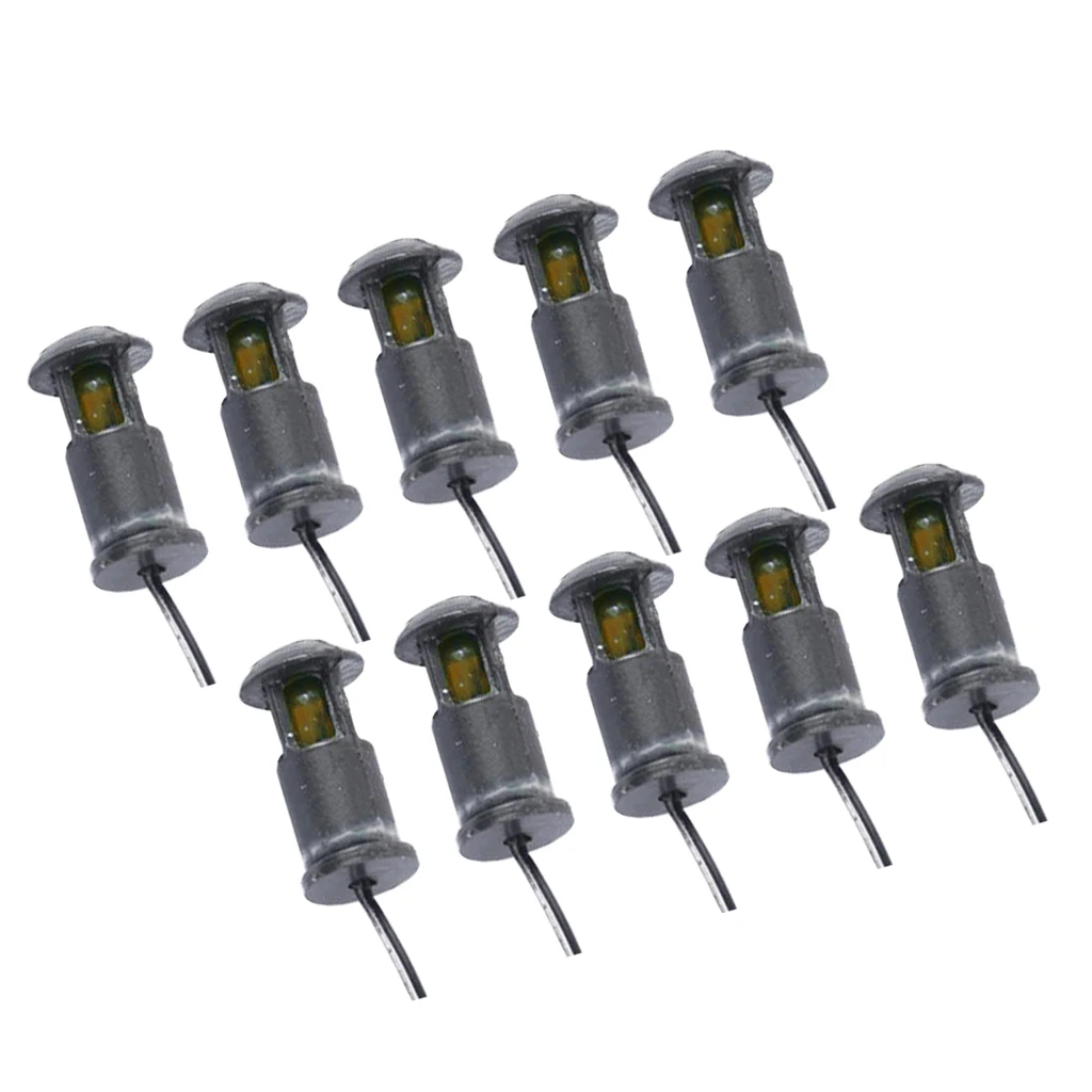 10pcs Lanterns Lamppost Lighthouse Landscape Railway Accessories