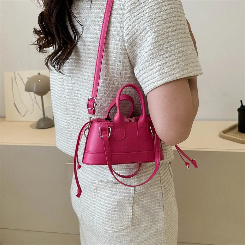 2023 New Fashion Women\'s Bag New Commuter Shoulder Bag Pu Leather Chain Handbag Women\'s Luxury Crossbody Bag Underarm Bag