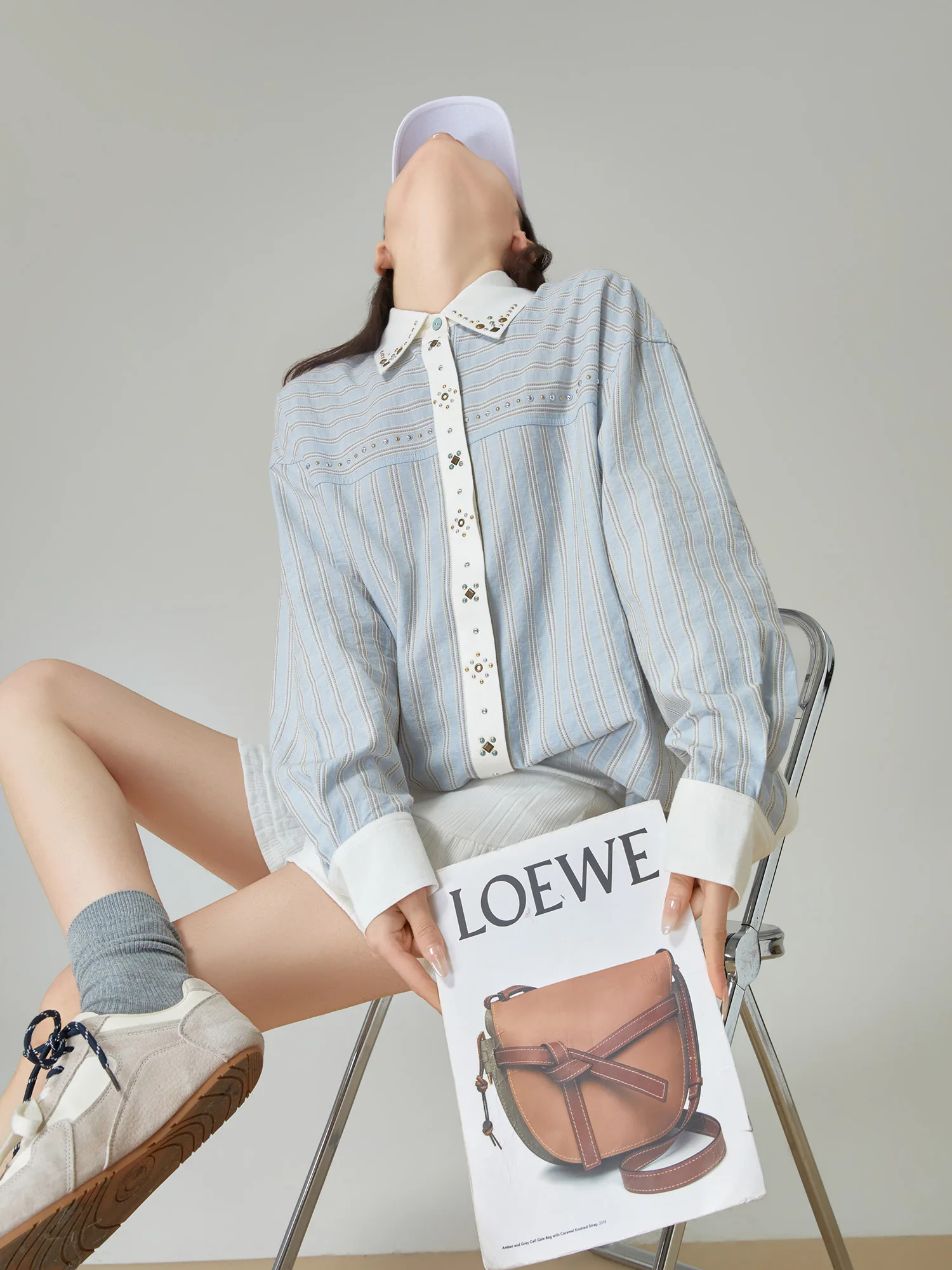 

Синяя полосатая женская рубашка с длинными рукавами, свободного кроя, с бриллиантовыми стразами, в корейском стиле, весна-лето, новинка, универсальная верхняя одежда