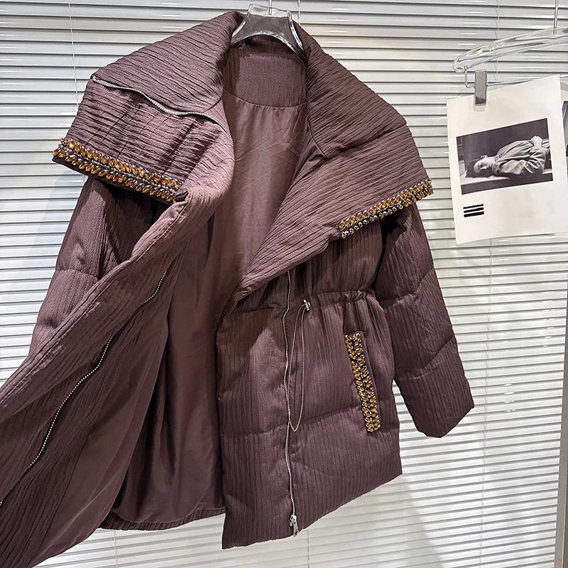 Industria lourde clou perle grand revers col cordon taille chaleur manteau femmes 2025 hiver nouveau mi à longue doudoune