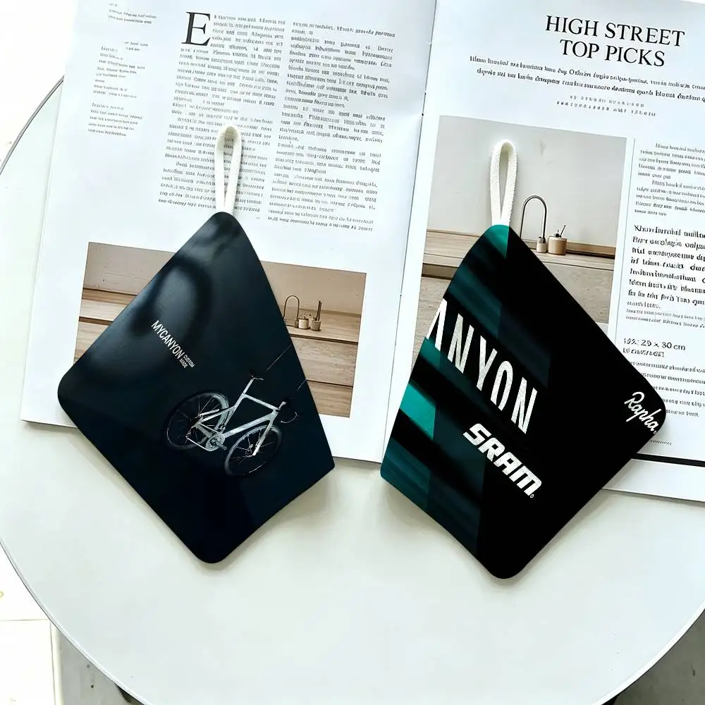 Cool C-CanyonS-BicycleS Polyester Cotton Hanging Kitchen Towel, Absorbent Hand Wiping Cloth for Daily Cleaning Drying