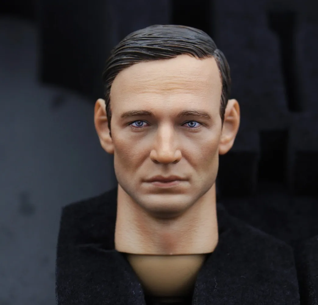 

UD9052 1/6 Scale Head Sculpt Model 12''Grenadier Soldier