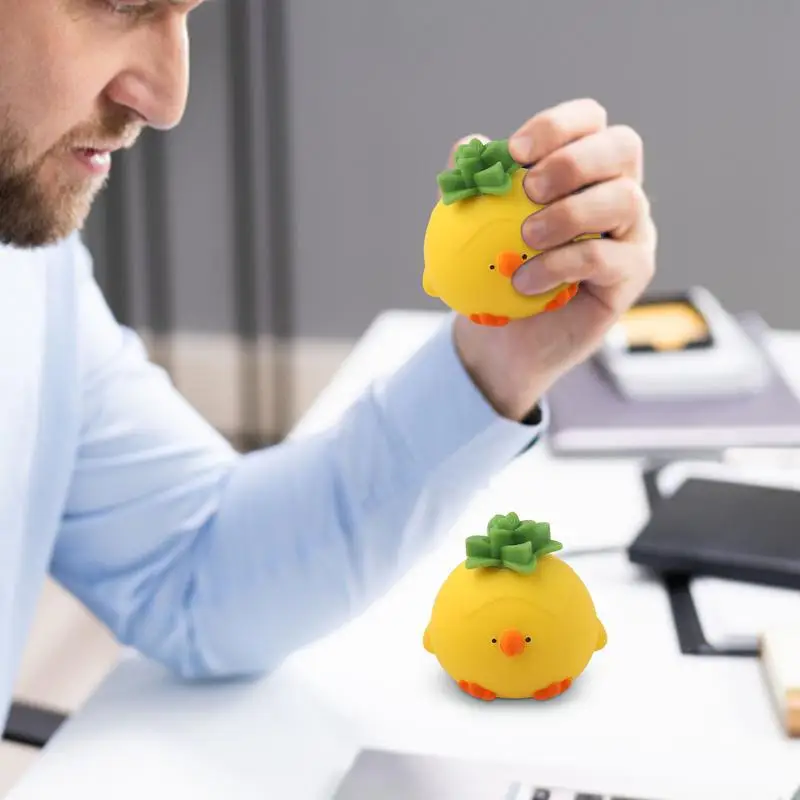 Zabawki sensoryczne Pineapple Chicken Shaped Animal Press Ball Zabawna zabawka do ściskania Kreatywne zabawki Fidget Stress Relief Dla kobiet Mężczyźni