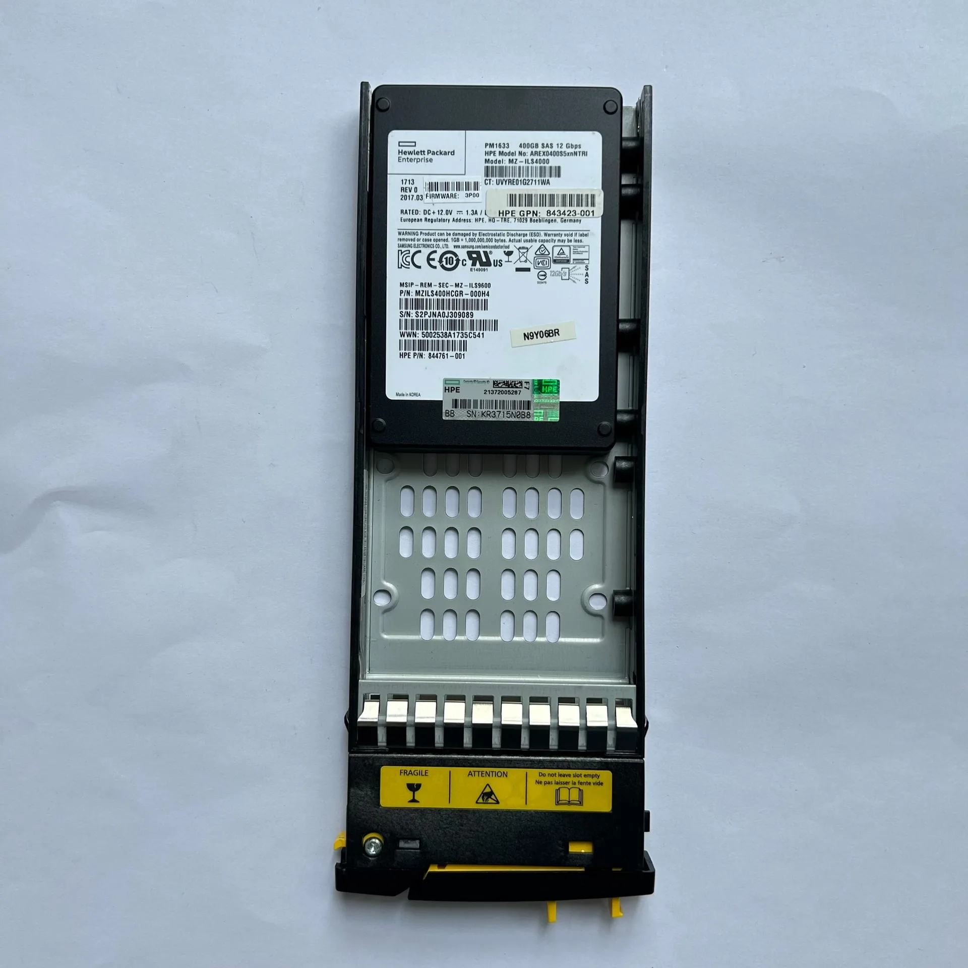 Известный бренд 3PAR 8000 400G PM1633