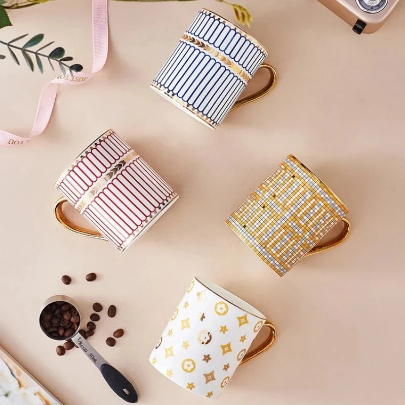 Light Luxury Golden Handle Ceramic Mug with Spoon Hand-Painted Coffee Cup Office Afternoon Tea Cups Household Drinkware