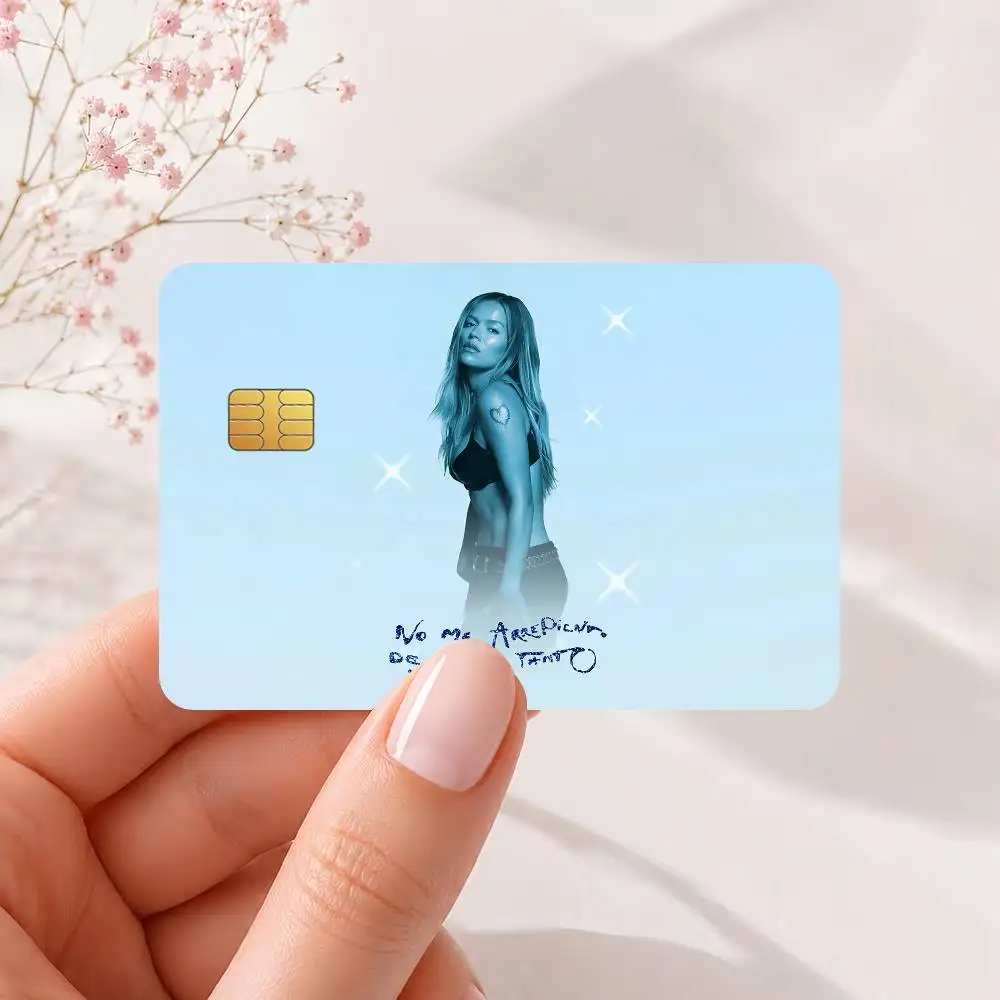 K-Karol G „No Me Arrepiento de Sentir Tanto“ Kreditkarten-Skin-Aufkleber für Bank-, Bus- und U-Bahn-Karten, wasserdicht, kratzfest, Geschenk, 4 Stück – Detail 4