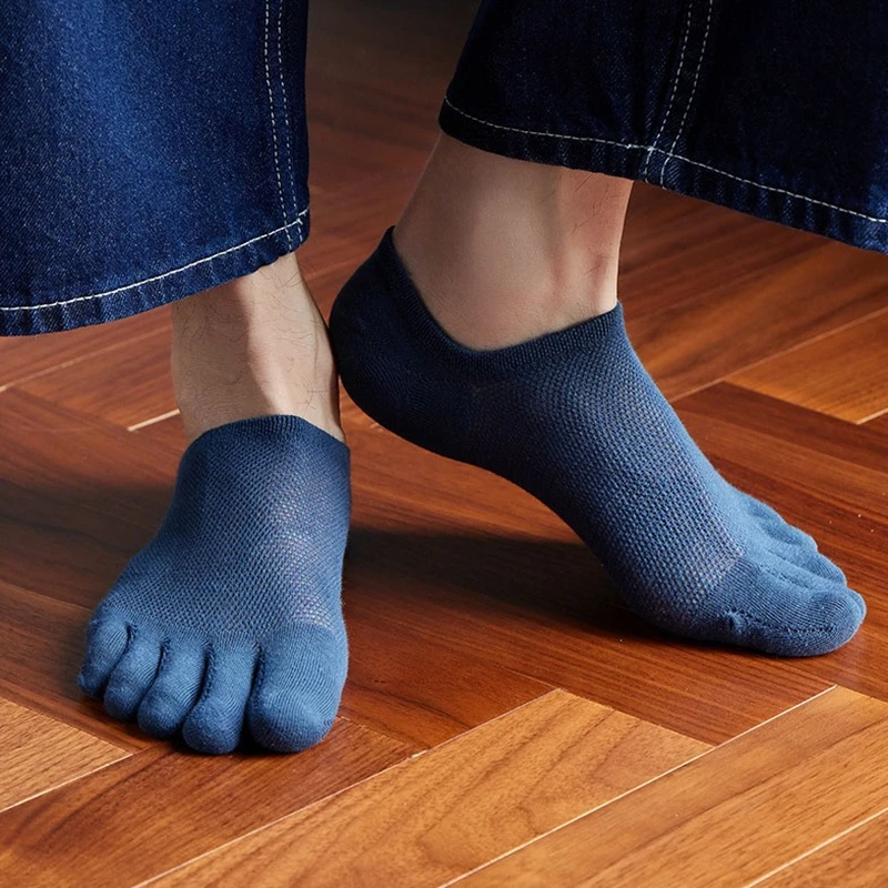 3 Pairs Men Simple Solid Color Toe Socks Breathable Sweat Wicking Sports Ankle Socks Casual Versatile Low Cut Invisible Socks