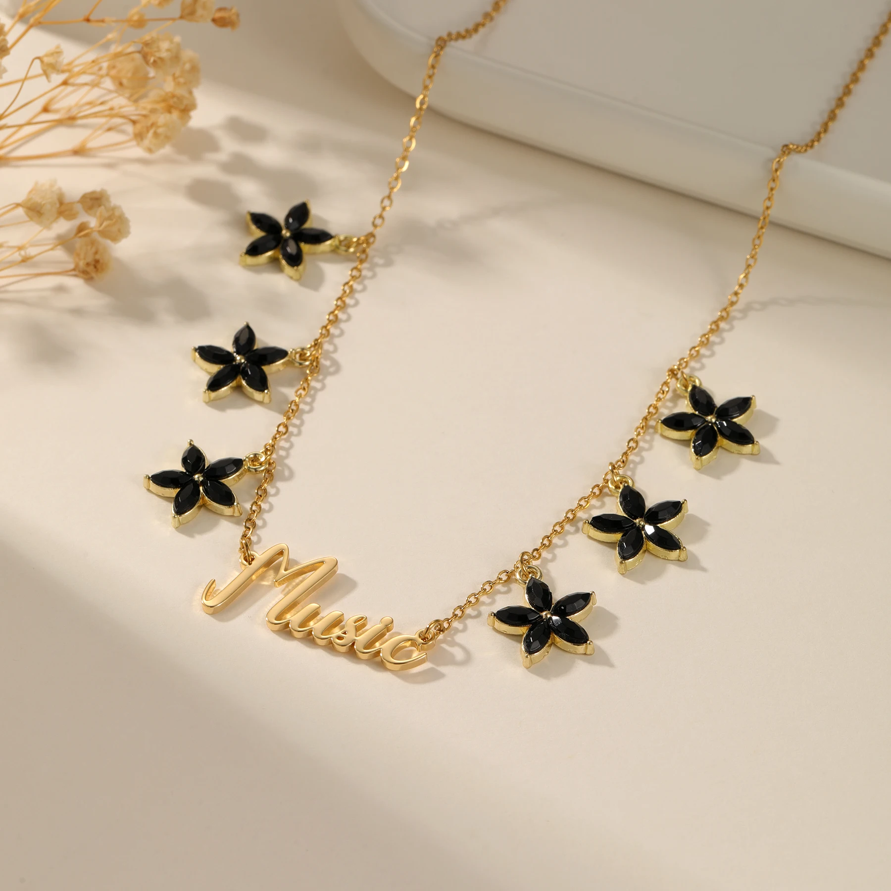 Customized name necklace, Customized flower pendant, Summer fashion matching, Big brand same style, Gift for her