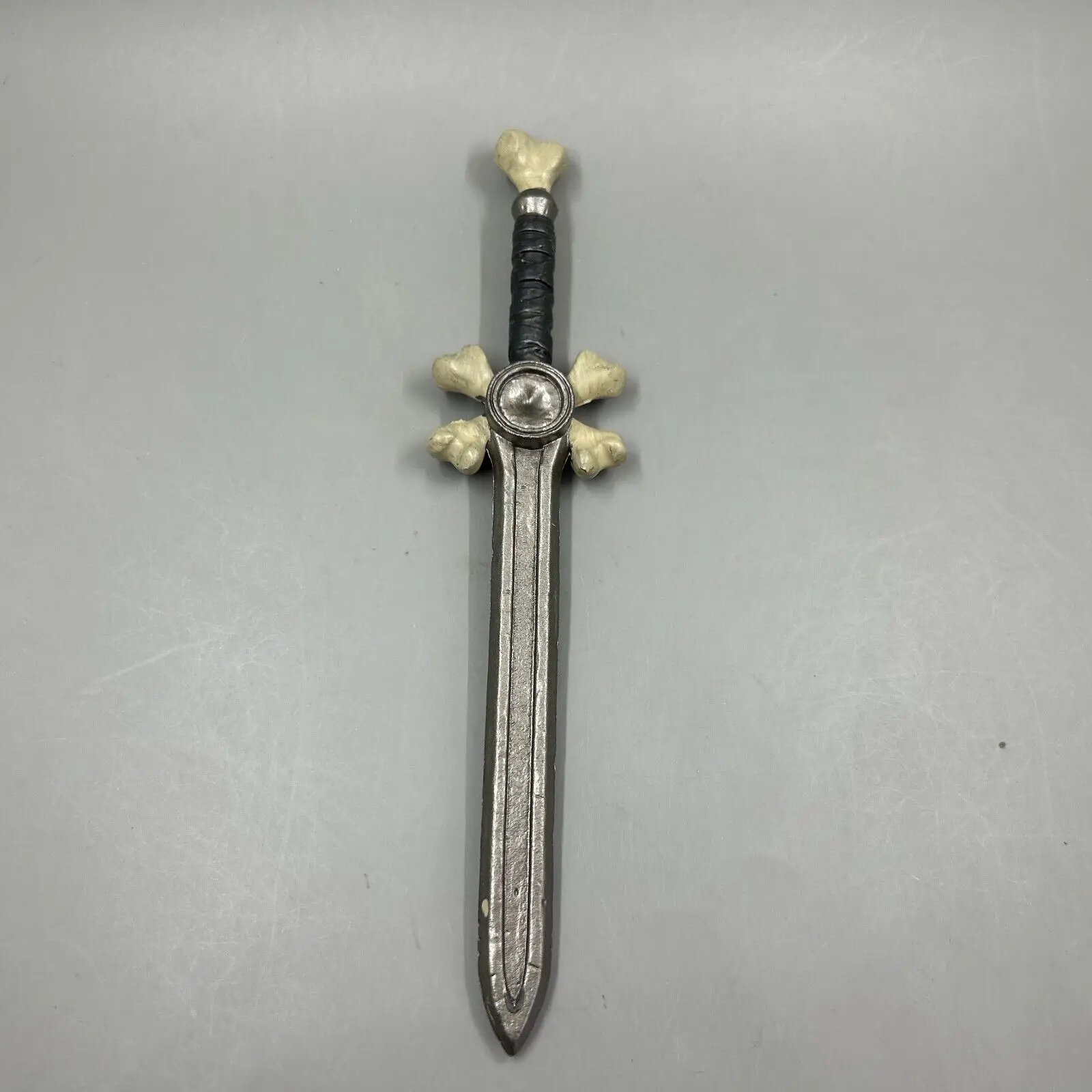 

Аксессуары для фигурки MOTUC/MOTU Скелетора (Man At Arms) в масштабе 1/6 (12 дюймов): Меч