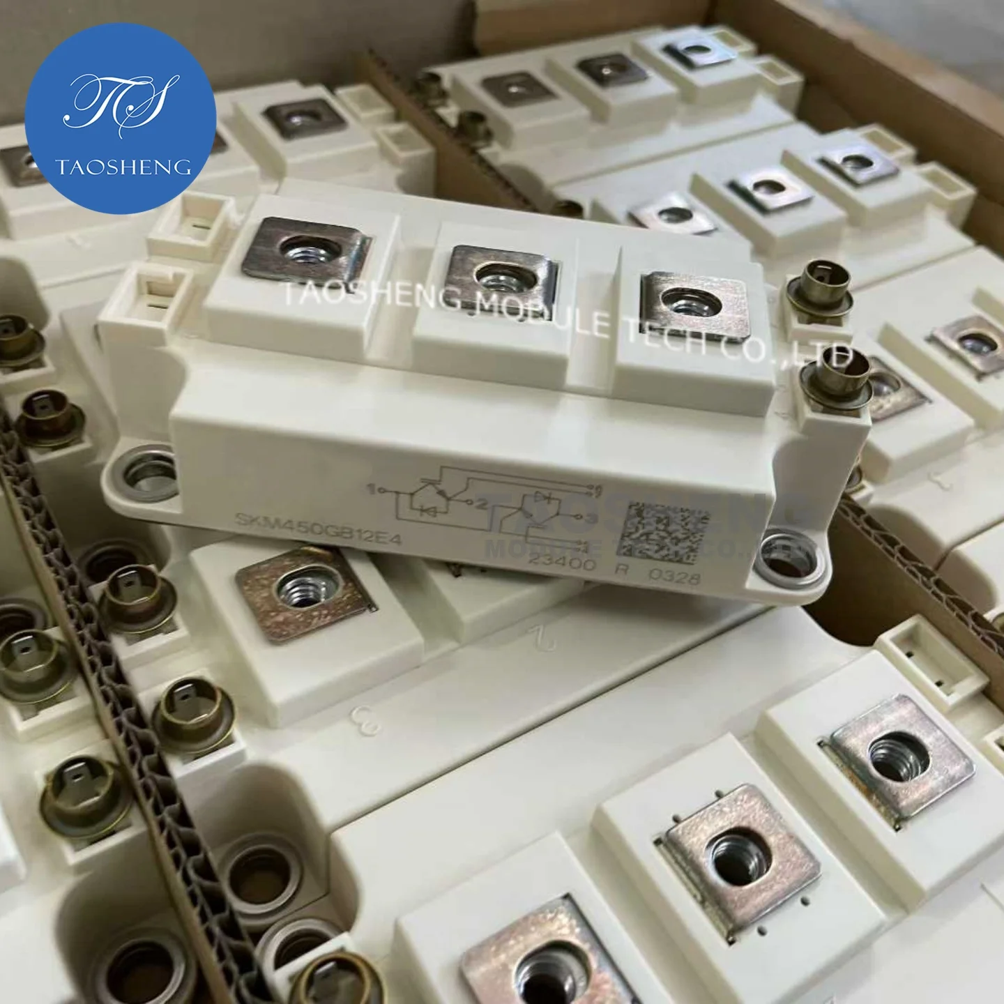 

1 шт. SKM450GB12E4 450A/1200V Новый и оригинальный IGBT-модуль【TAOSHENG】 # TS081