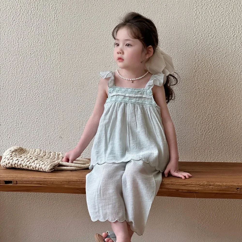 Bear Leader النسخة الكورية بلون الفتيات ملابس الصيف جديد أنيق الحلو حزام أعلى + بانت 2 قطعة مجموعة أزياء ملابس أطفال غير رسمية