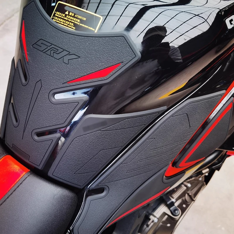 Motorcycle Dedicated Anti-scratch Rubber Fuel Tank Pad Decorative Waterproof Protective Stickers For QJMOTOR SRK421 SRK 421 GS