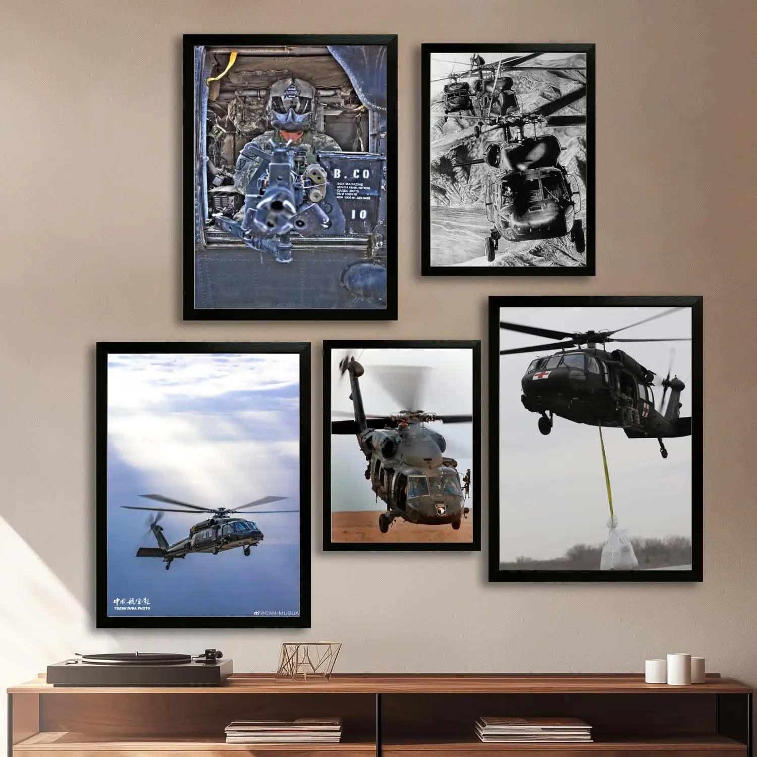 uh60 blackhawk Canvas Art Poster and Wall Art, Picture Print, Modern Family Bedroom Decor, Posters,Decorative painting