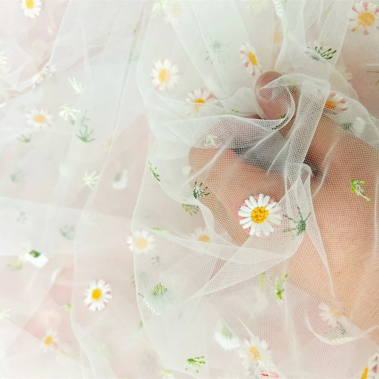 Французская высококачественная маленькая шифоновая ткань с цветочной вышивкой ромашки, модная африканская кружевная ткань с вышивкой ручной работы