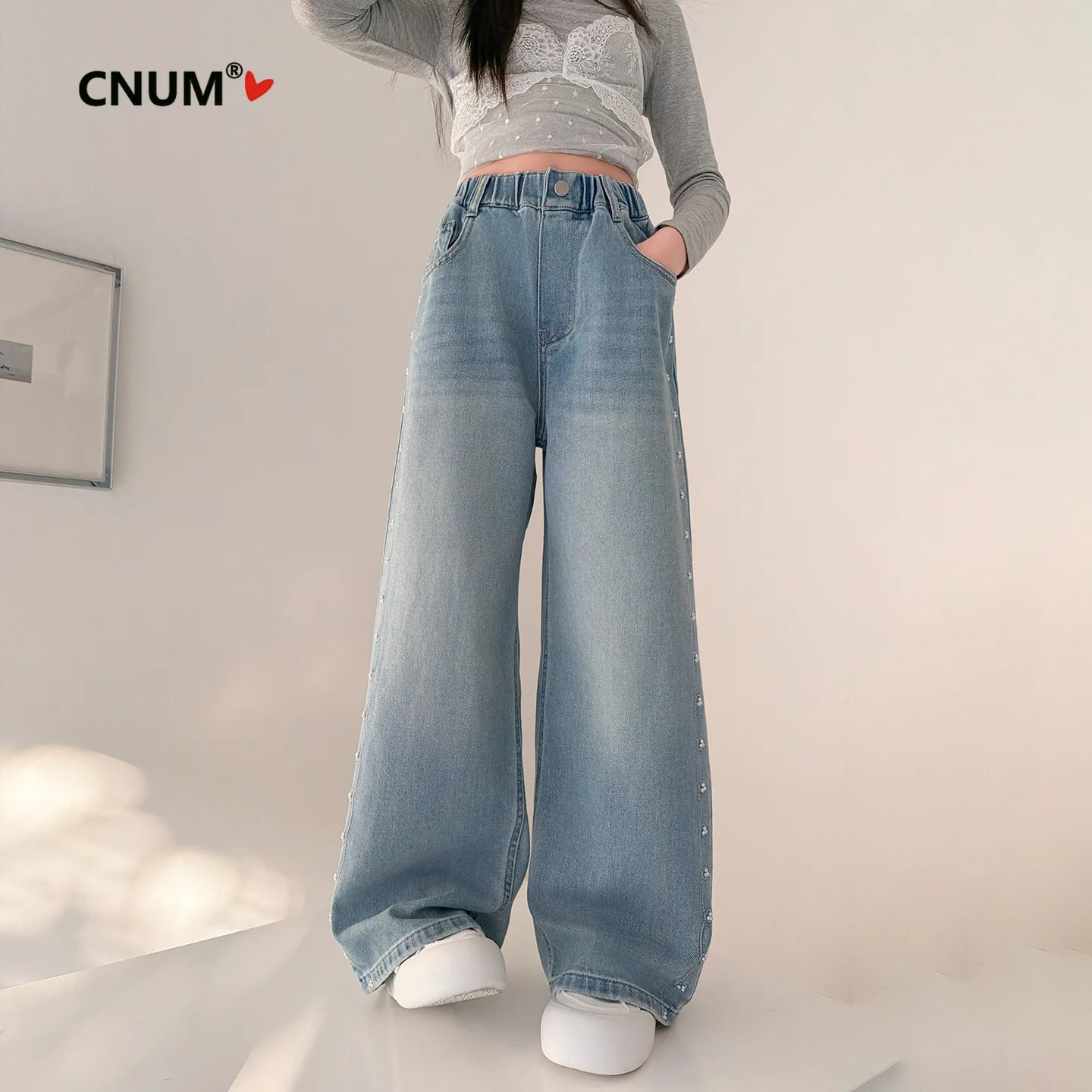 Girls' denim pants, loose-leg outerwear for little girls, spring/autumn 2026 new Korean style trendy beaded long jeans