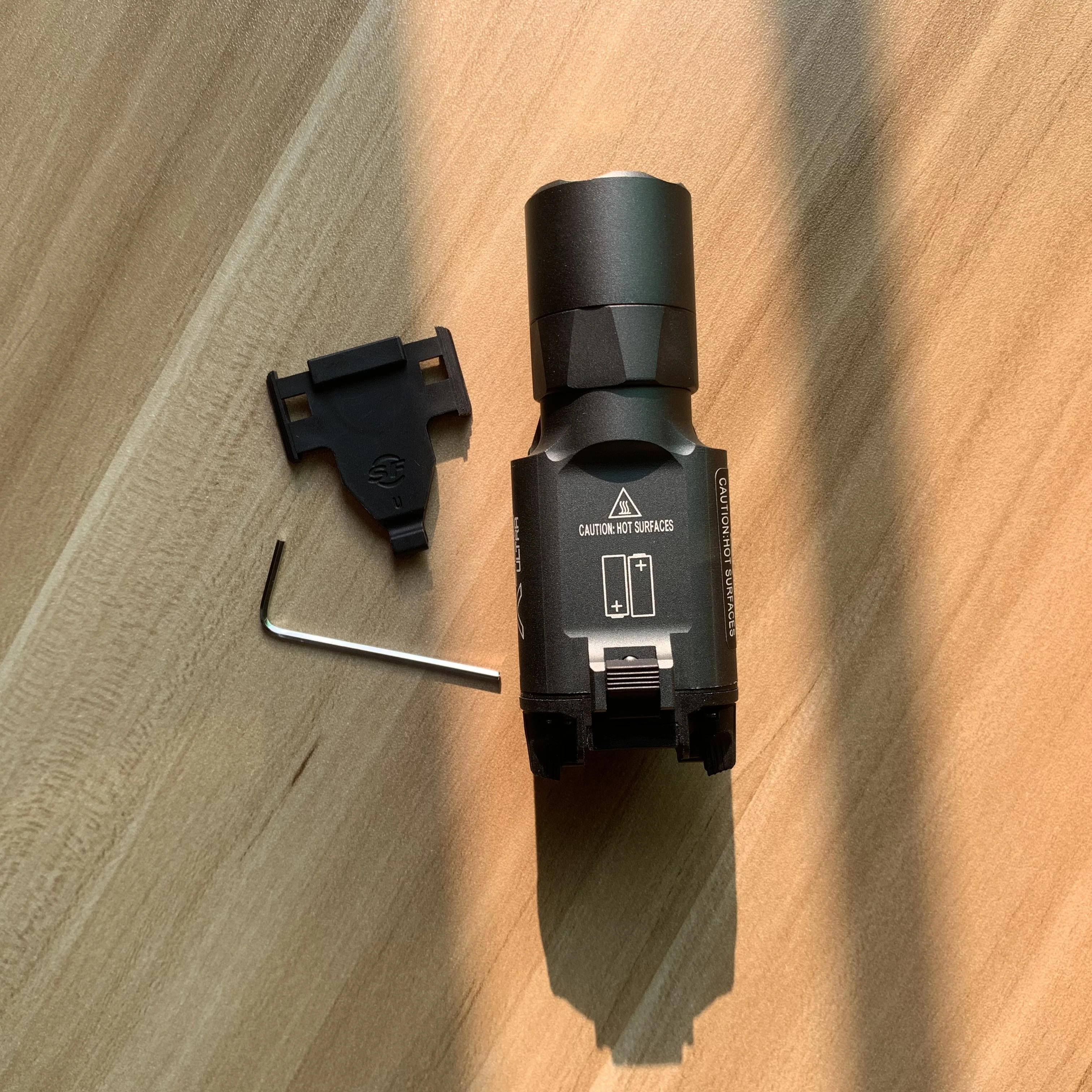 Taktisches Pistolenlicht Metall LED Stroboskop Scout-Licht X300-Stil Passend für 20mm-Schiene für Airsoft-Spielzeugpistole G17 Jagd – Detail 8