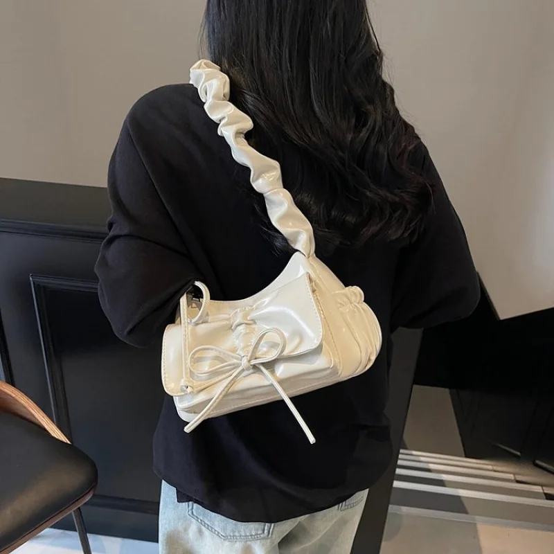 حقيبة كتف نسائية جلدية عصرية فاخرة من العلامة التجارية الشهيرة مصمم أنيق كلاسيكي أنيق مزين حقيبة عتيقة #1