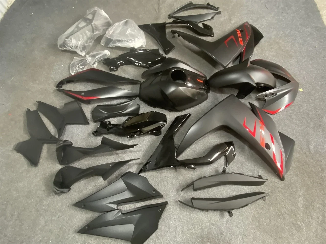 انسيابية حقن لياماها R3 R25 2015 2016 2017 لوحات كاملة 15 16 17 مجموعة ألواح بلاستيكية ABS هيكل العمل قلنسوة سوداء