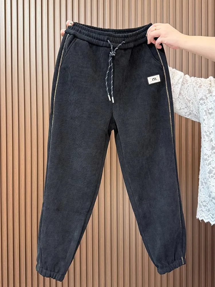 Spodnie Chenille Hallen 2025 Zima Nowe Aksamitne Grube Casualowe Spodnie Damskie Moda Y2k Luźne Plus Size Spodnie Dresowe Krótkie Spodnie